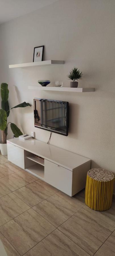 Lovely Primavera Palm Mar Apartment Exterior foto