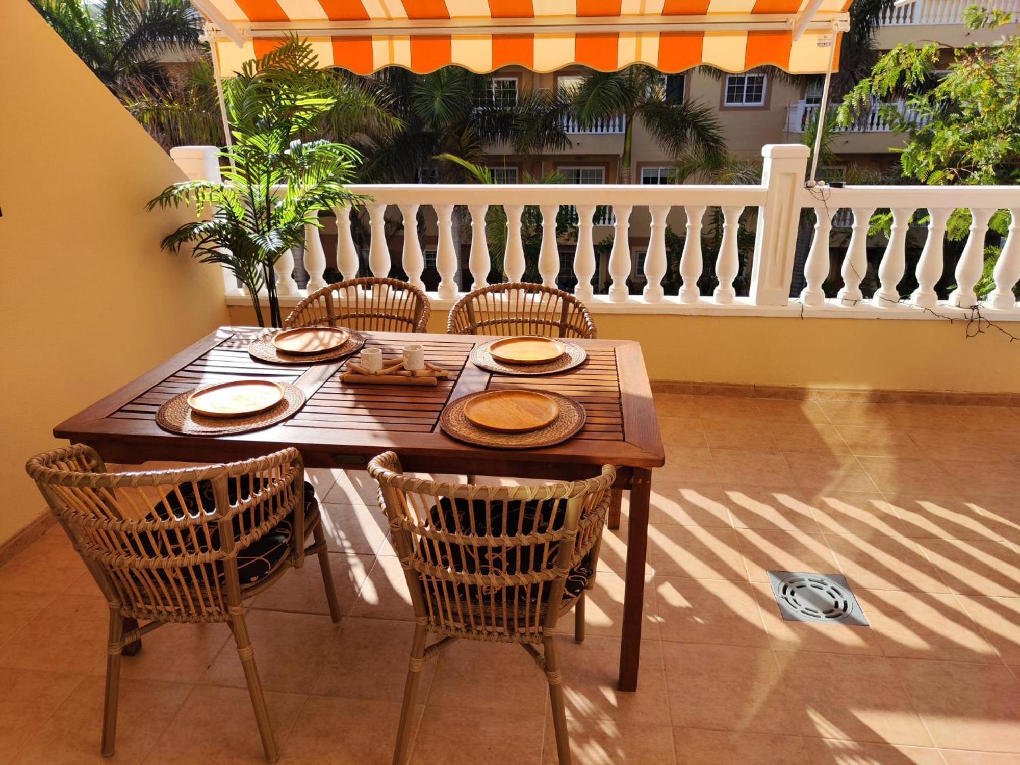 Lovely Primavera Palm Mar Apartment Exterior foto